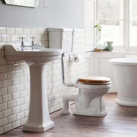 Burlington Regal Low Level WC - 51cm White Ceramic Cistern - Ceramic Lever Flush 4 Burlington Regal Low Level WC - 51cm White Ceramic Cistern - Ceramic Lever Flush - Image 2