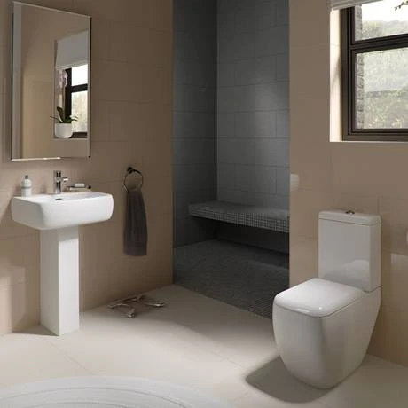 RAK Metropolitan Close Coupled Modern Toilet + Soft Close Seat 5 RAK Metropolitan Close Coupled Modern Toilet + Soft Close Seat - Image 3